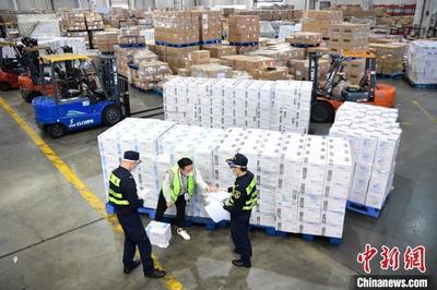 上半年外贸进出口好于预期，出口连续三月正增长显经济韧性