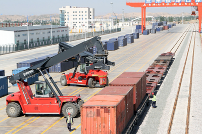 兰州新区商投集团 中欧班列护航进出口贸易平稳有序